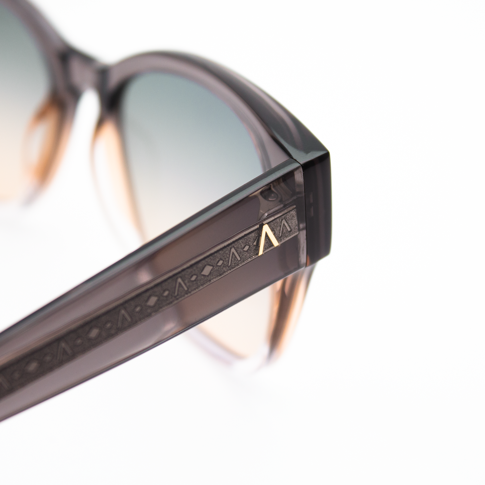 Adam Young Sonnenbrille AD 053 Col.06