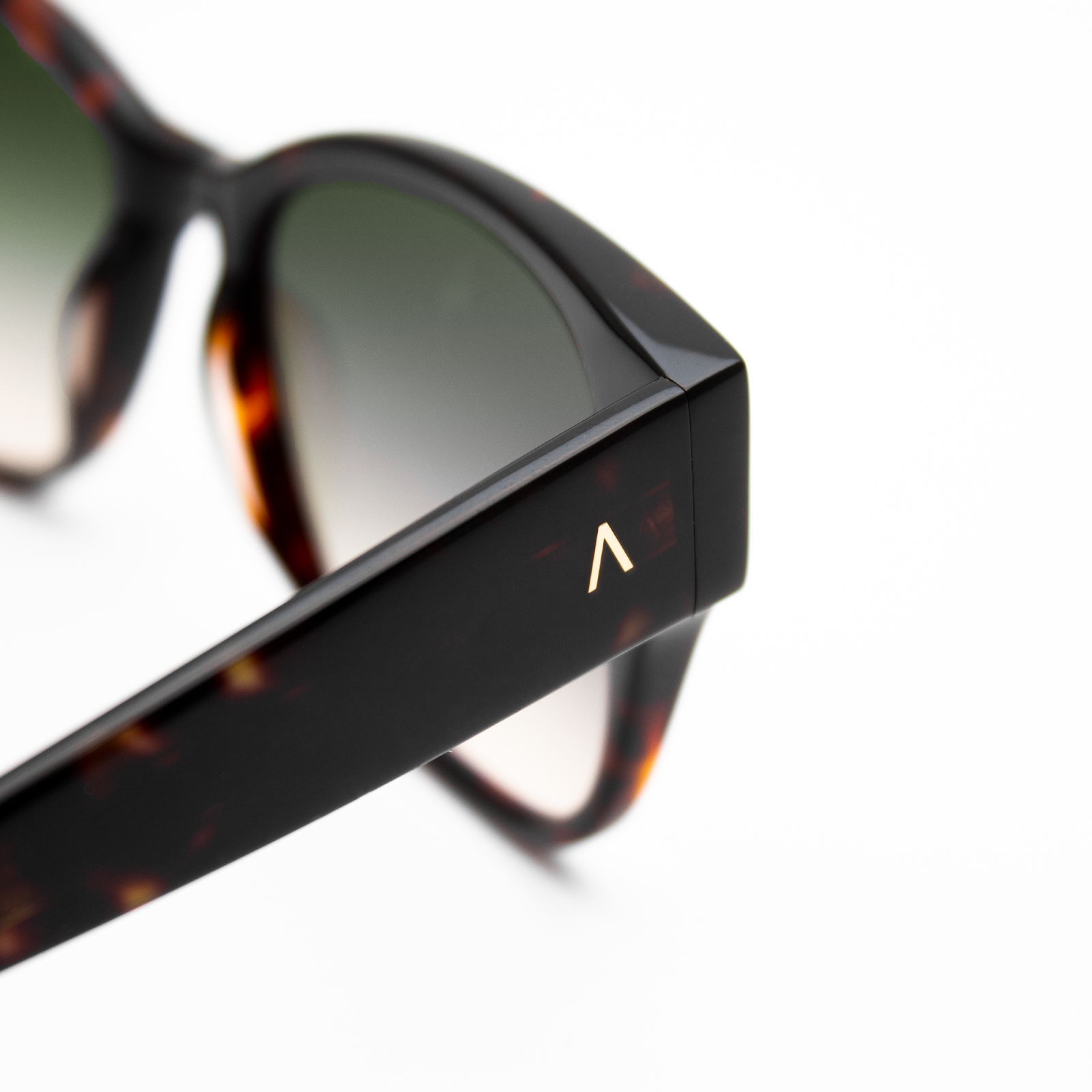 Adam Young Sonnenbrille AD 053 Col.02
