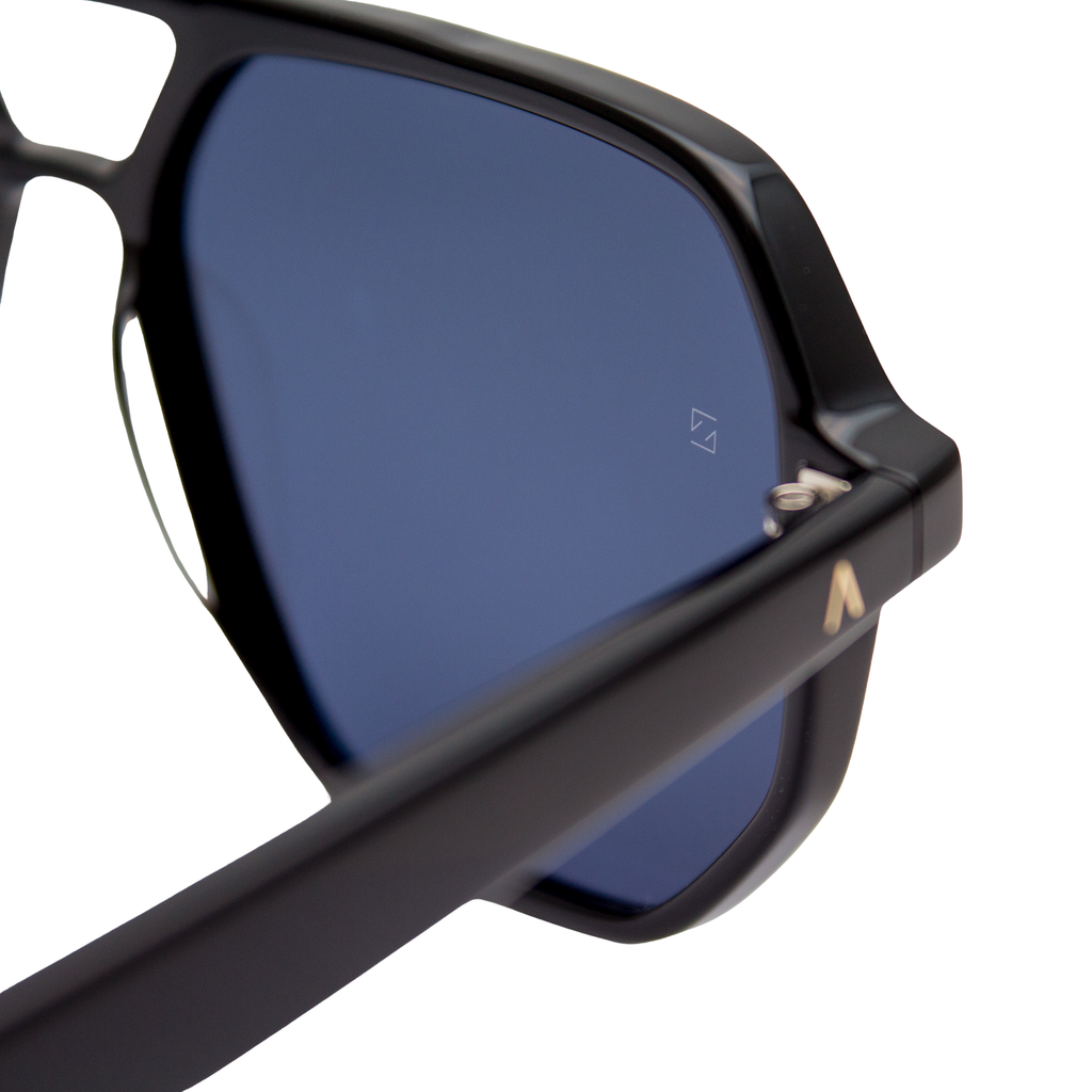 Adam Young Iz Collection Sonnenbrille AD 041